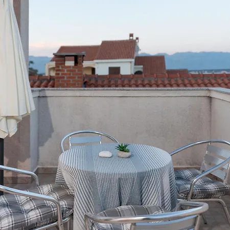 Apartman Slava Nin