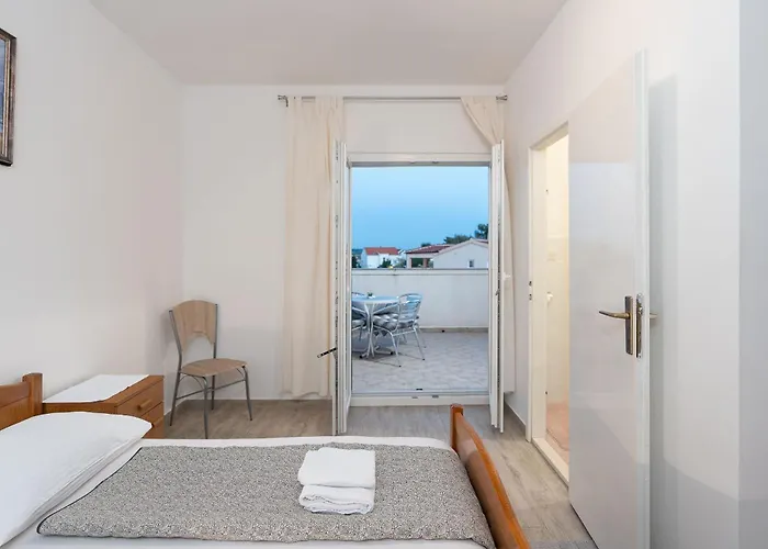 Апартаменты Slava Нин