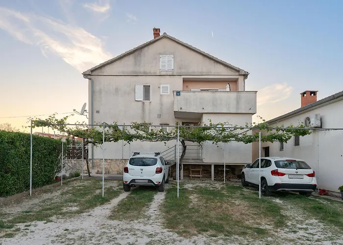 Slava Апартаменты Нин