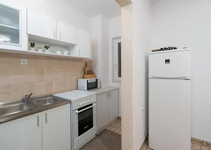 Slava Апартаменты Нин