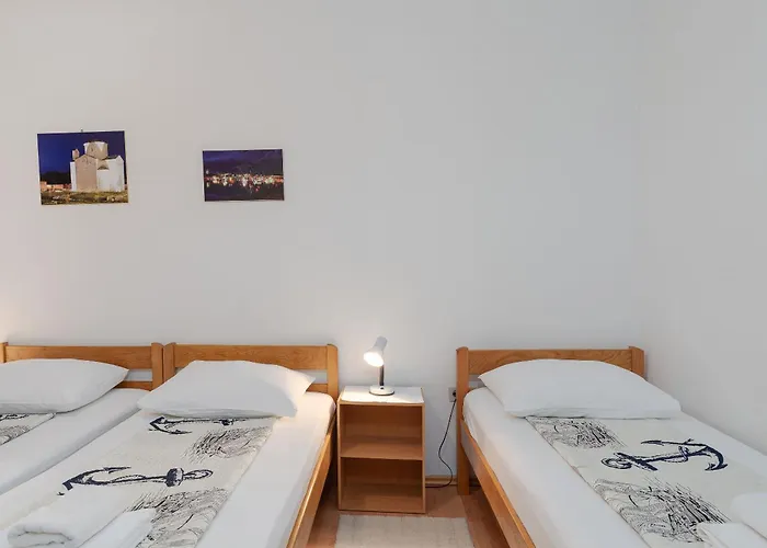 Апартаменты Slava Нин